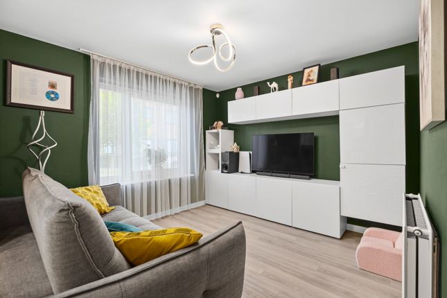 3, Wodell Drive, Milton Keynes photo 4