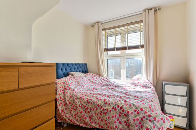 Wandsworth Road, Clapham photo 3