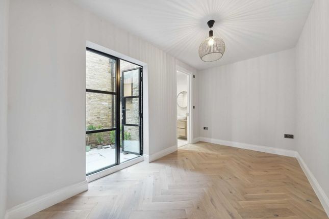 Flat for sale in Church Lane, London