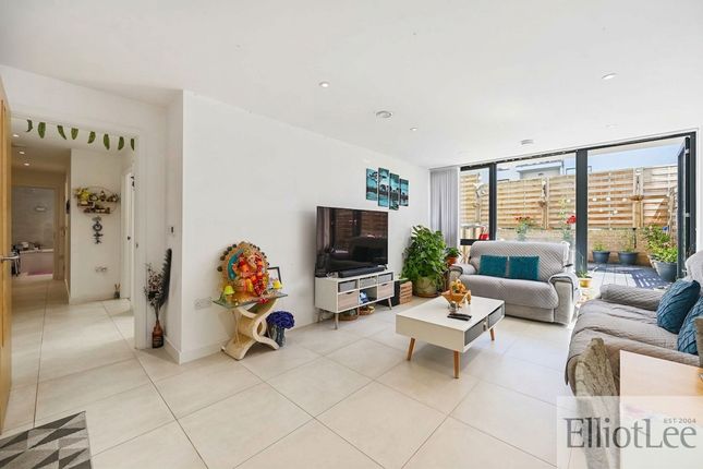 Flat 1, Emporium Court, Harrow photo 3
