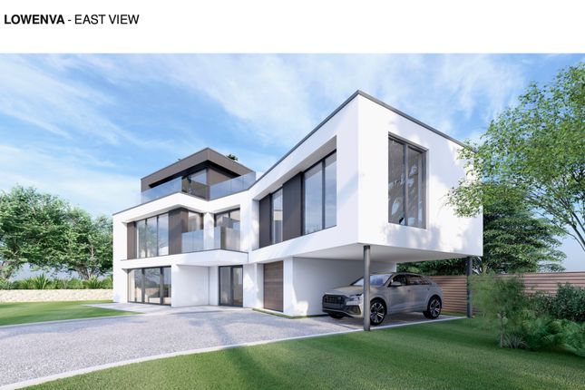 Building Plot Adjacent To Lowenva