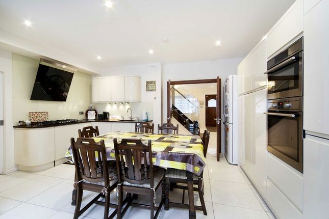 42, Beaufort Road, London photo 2