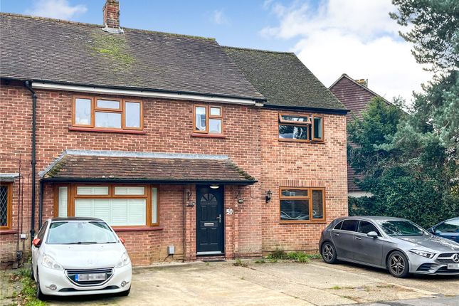 Studio house on Room 2, 50, Yew Tree Drive, Guildford, £925/mo