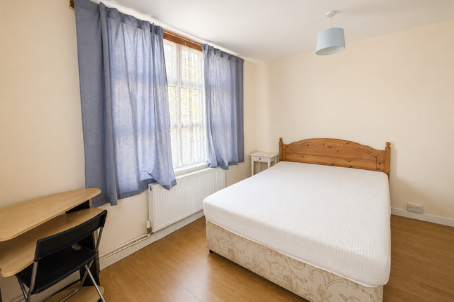 165, COVENTRY photo 4