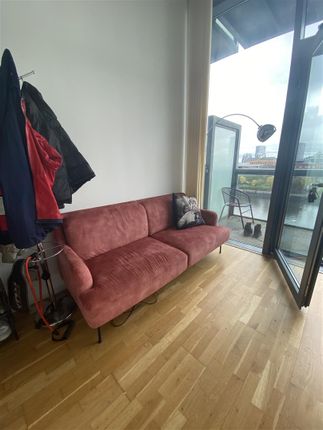 Studio for sale in Clippers Quay, Salford