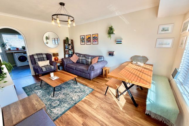 85, Greenacres, Bridgend photo 2