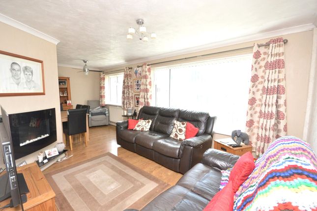 2, Rowan Way, Devon photo 2