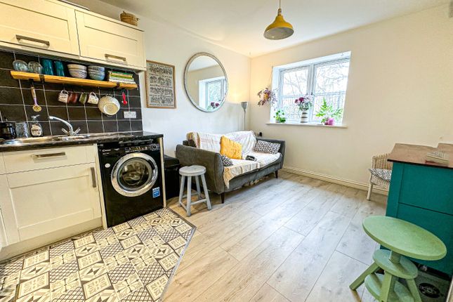 Thumbnail Flat for sale in Parkside Apartments, Church Road, St. George, Bristol