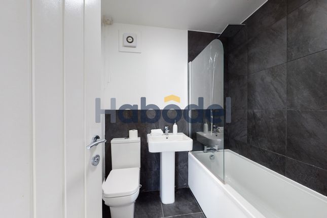 Flat 16, Russell Court, Nottingham photo 2