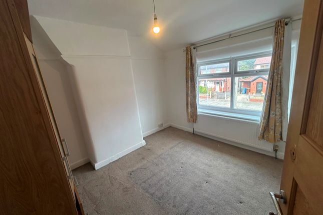 56, Manchester photo 5