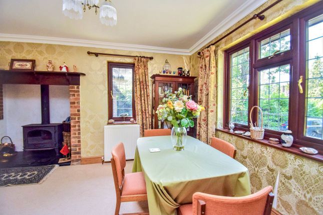 18, Hillydeal Road, Sevenoaks photo 5