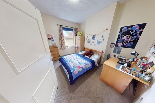 Bright And Cozy Single Bedroom Featuring A Comfort...