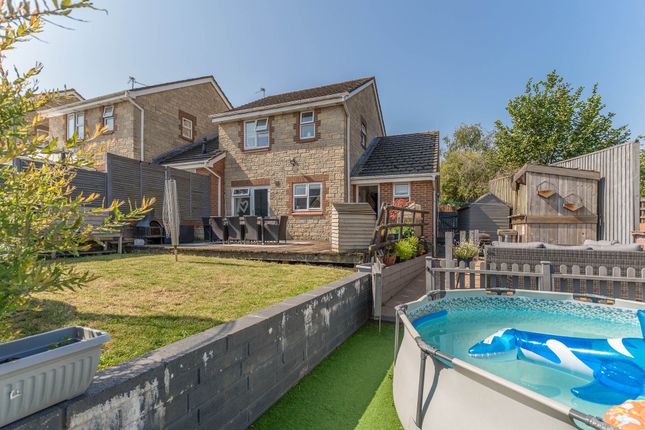 18 St. Stephens Court, Caldicot photo 4