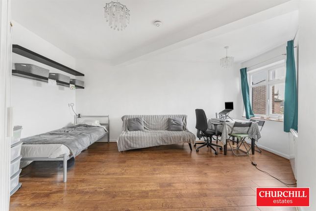 10, Harley Court, Wanstead photo 2