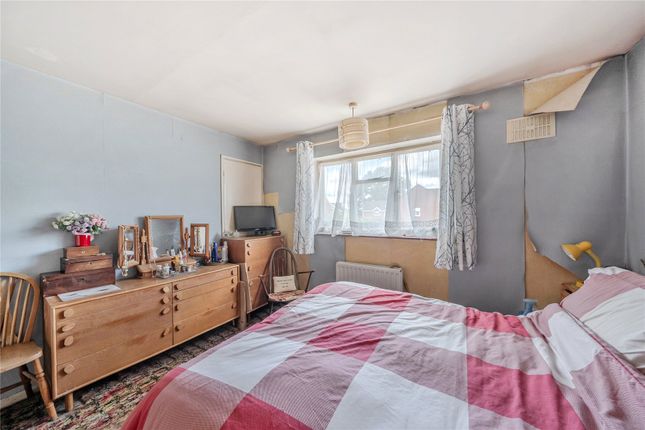74, Georgelands, Surrey photo 4