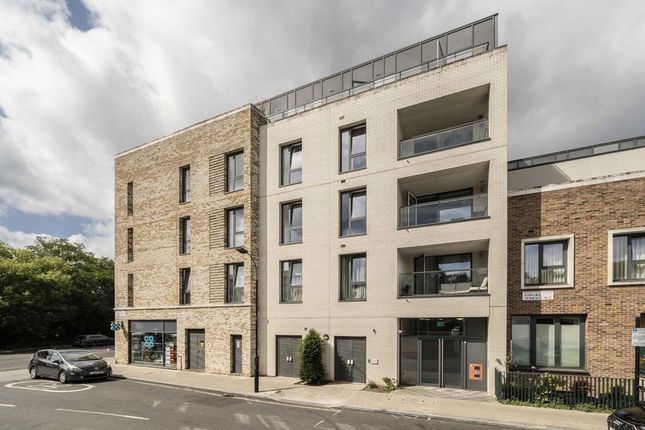 Flat for sale in Greenside Road, London