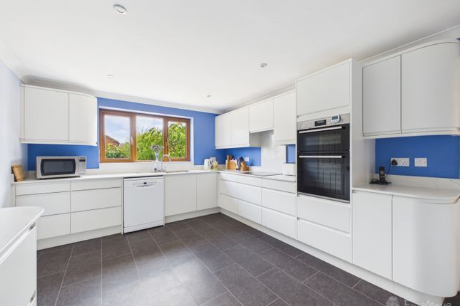 2, Beech Close Isleham, Ely photo 3