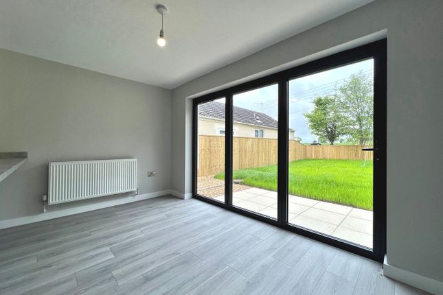 25a, Wickwar Road, Kingswood photo 4