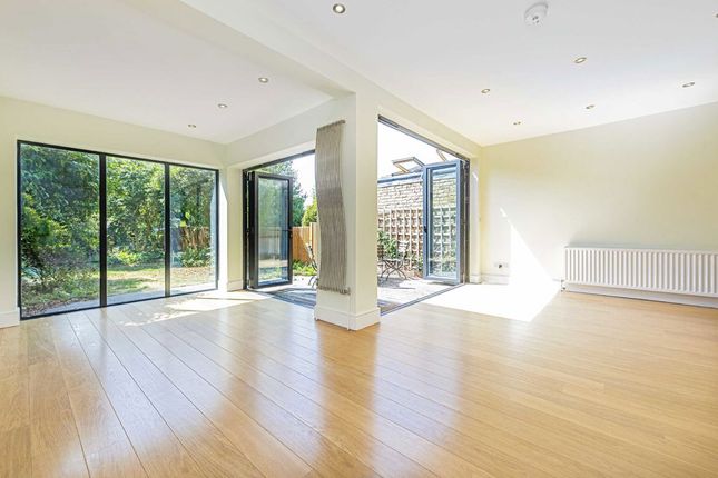25, Orchard Road, St Margarets photo 4