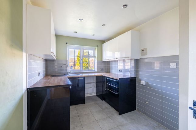 200 Ancaster Court, Lindfield photo 3
