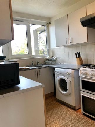 Flat 11, 40, Wrights Road, London photo 4