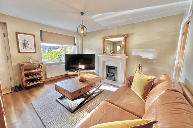 30, Mainwaring Drive, Wilmslow photo 4