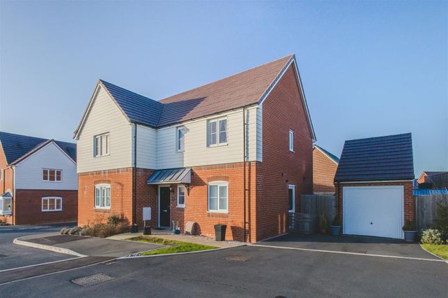 Thumbnail Detached house for sale in Hawthorn Close, Oxford Road, Calne