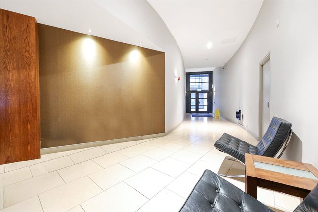 Flat for sale in Britton St, Clerkenwell