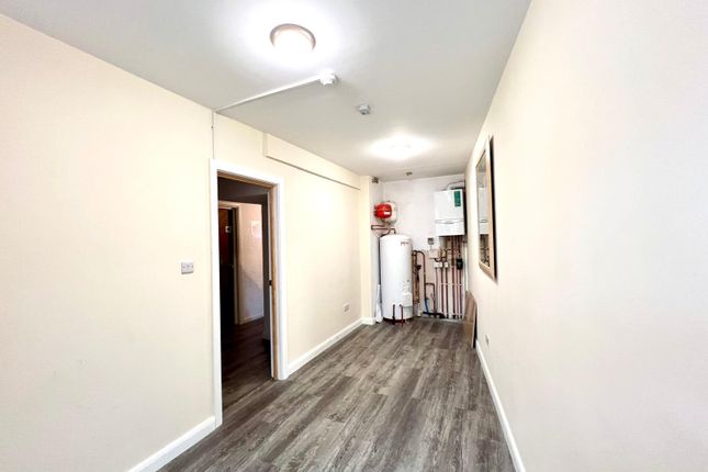 17, Lynegrove Avenue, Ashford photo 3