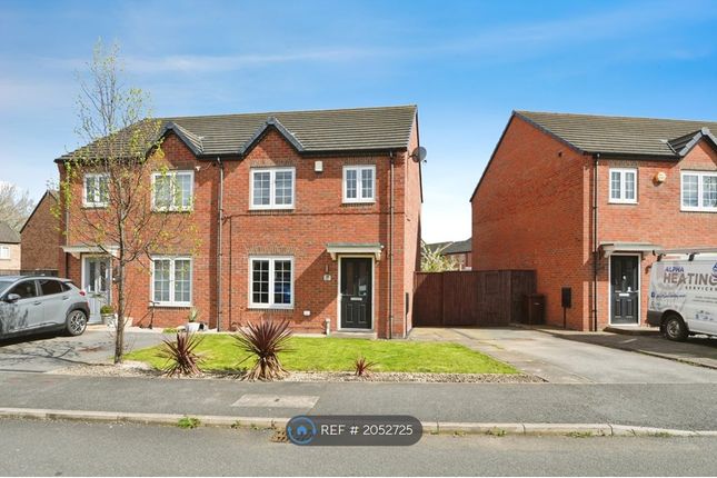 Thumbnail Semi-detached house to rent in Blenheim Way, Castleford