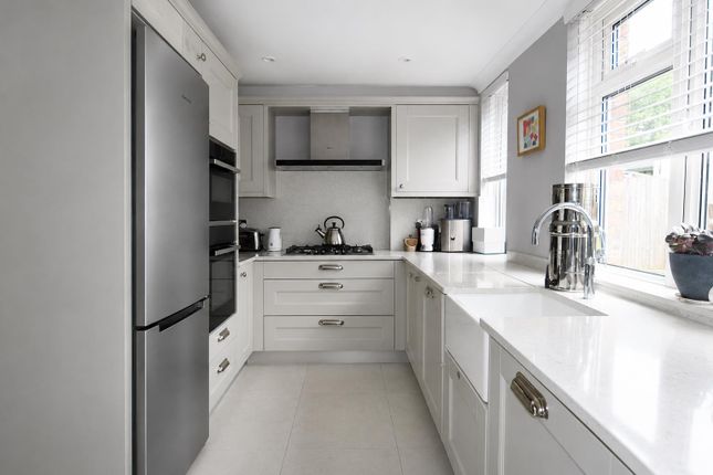 4, Rothermead, Mayfield photo 2