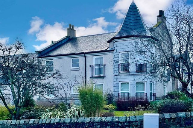 1-bed flat on 22, Kirk Manor court, Cults, Aberdeen, £48,000