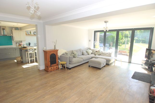 12 The Meadows, Sevenoaks photo 3