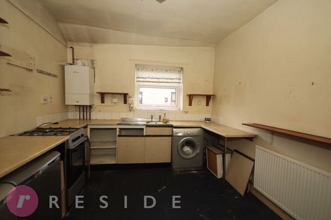 Flat for sale in Fairlands Street, Buersil, Rochdale