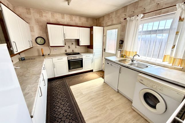 6, Glaisdale Grove, Hartlepool photo 3