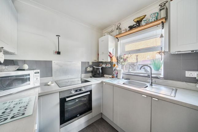 249 GUILDFORD ROAD, Lightwater, Lightwater photo 3