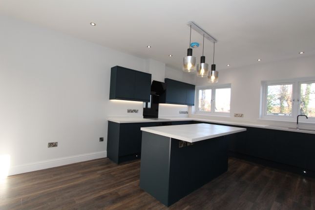 12, Housley Lane, Chapeltown, Sheffield photo 4
