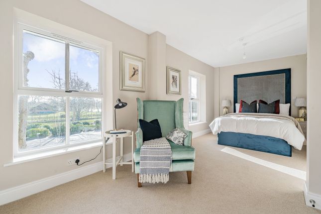 30, Derwent, Thamesfield Village photo 4