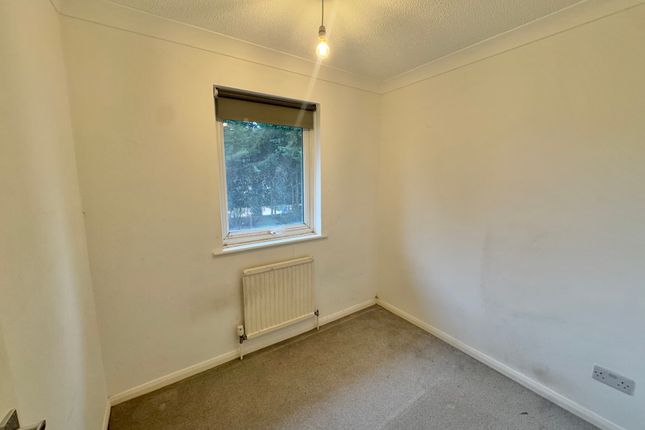 4, PETERBOROUGH photo 4