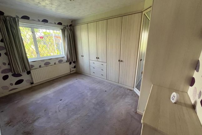 131, Coniston Avenue, Huddersfield photo 3