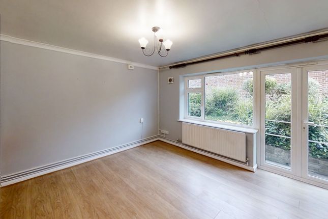 Flat for sale in West Road, Holy Trinity