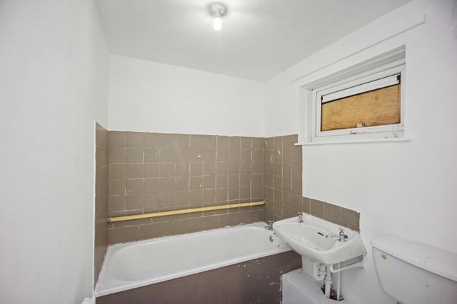 6 Fell View, Chorley photo 4
