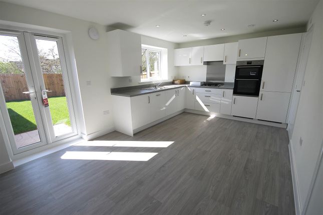 32, Anderton Drive, St Helen's photo 4