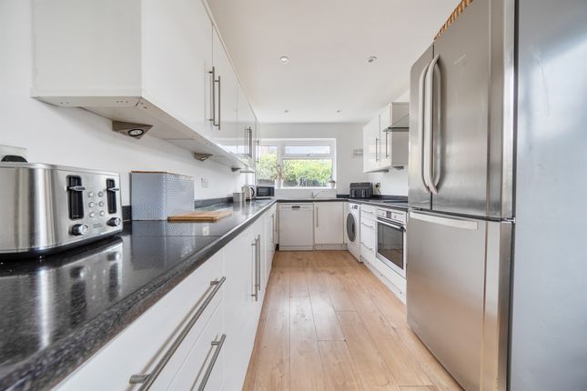 54, Cadwell Drive, Maidenhead photo 2