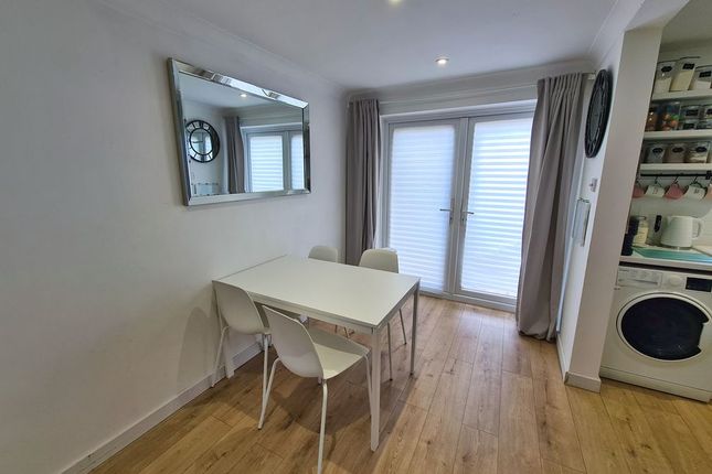 26, Beacon Close, Southampton photo 4