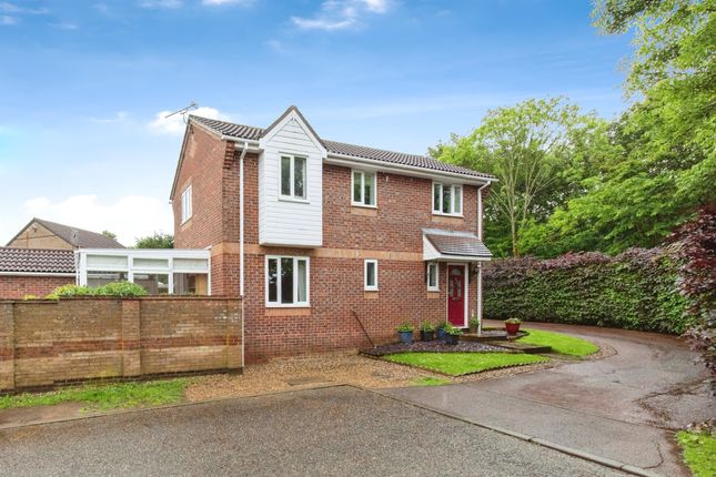 Thumbnail Detached house for sale in Milden Close, Stowmarket