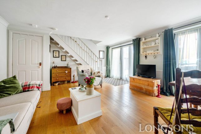 3, Lynn Mews, Swaffham photo 2