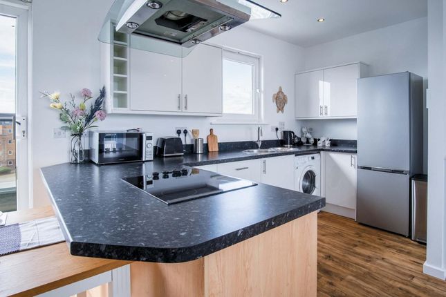 Flat 23, Cwrt Naomi, Llanelli photo 5