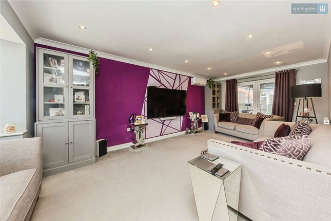 7, Ellis Close, Crewe photo 3