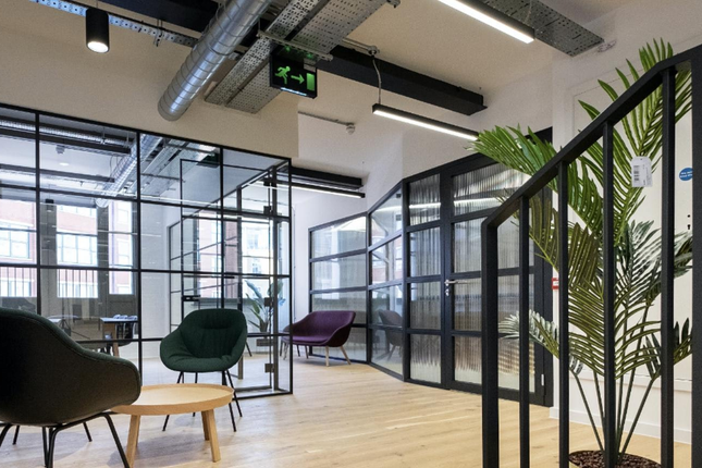 Office to let in St. John Street, London